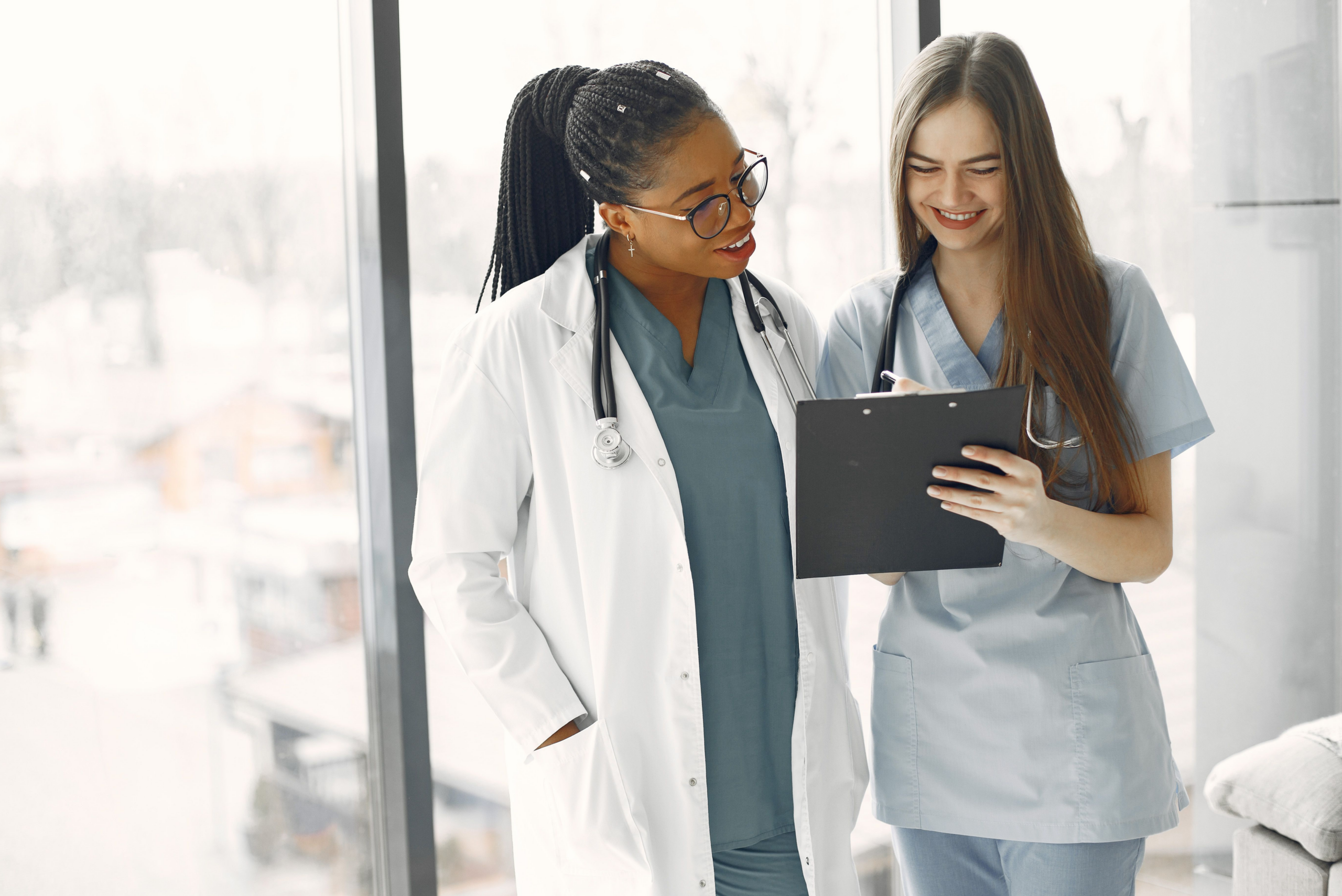 Core Health Insurance Options for Travel Nurses