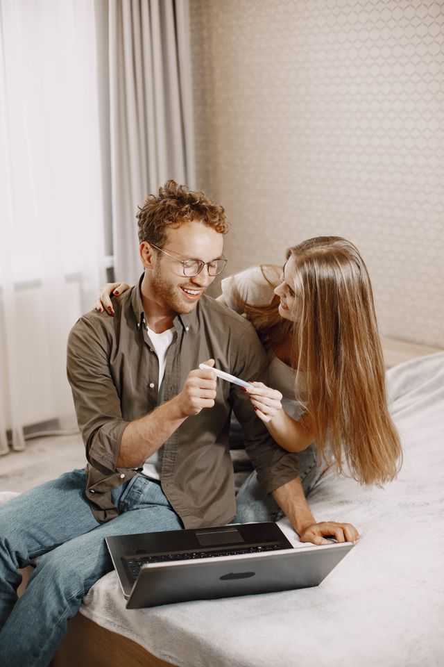 Doctor discussing IVF cycle limits and lifetime coverage maximums with a patient