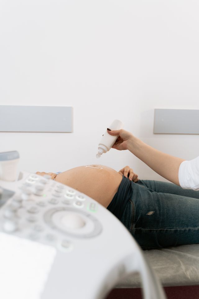 Couple reviewing whether their health insurance covers IVF and fertility treatment